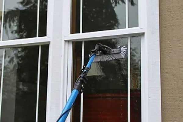 Professional window cleaner East Kilbride at Ploude Exterior Cleaning